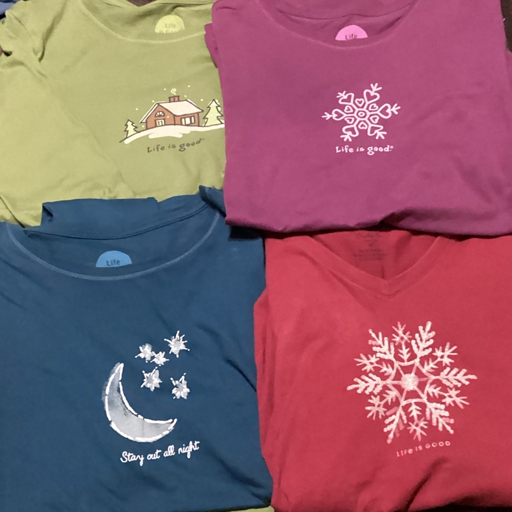 Bundle of 4 size Medium long sleeve shirts.